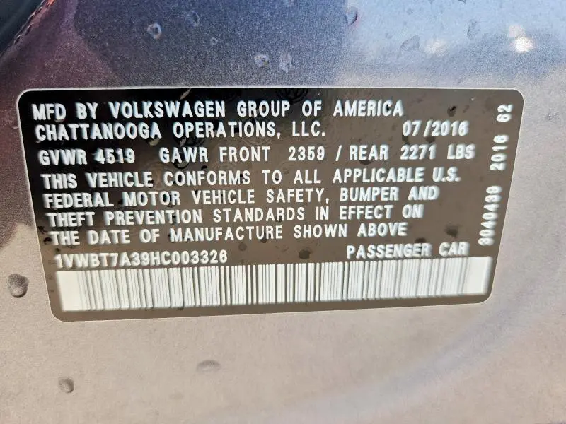 2017 VOLKSWAGEN PASSAT SE  