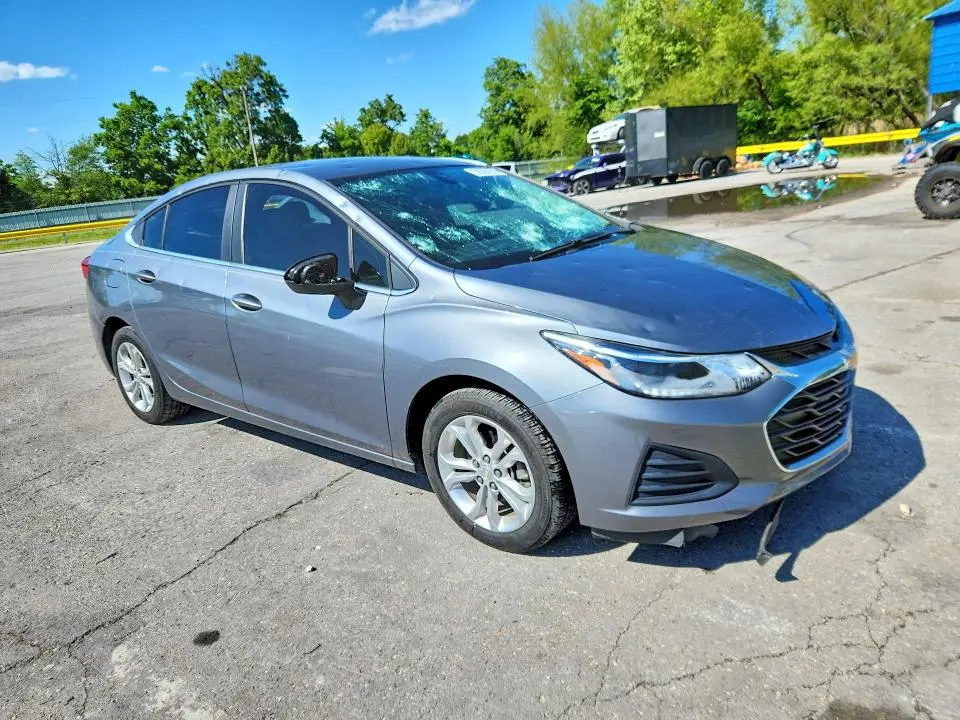 2019 CHEVROLET CRUZE LT  
