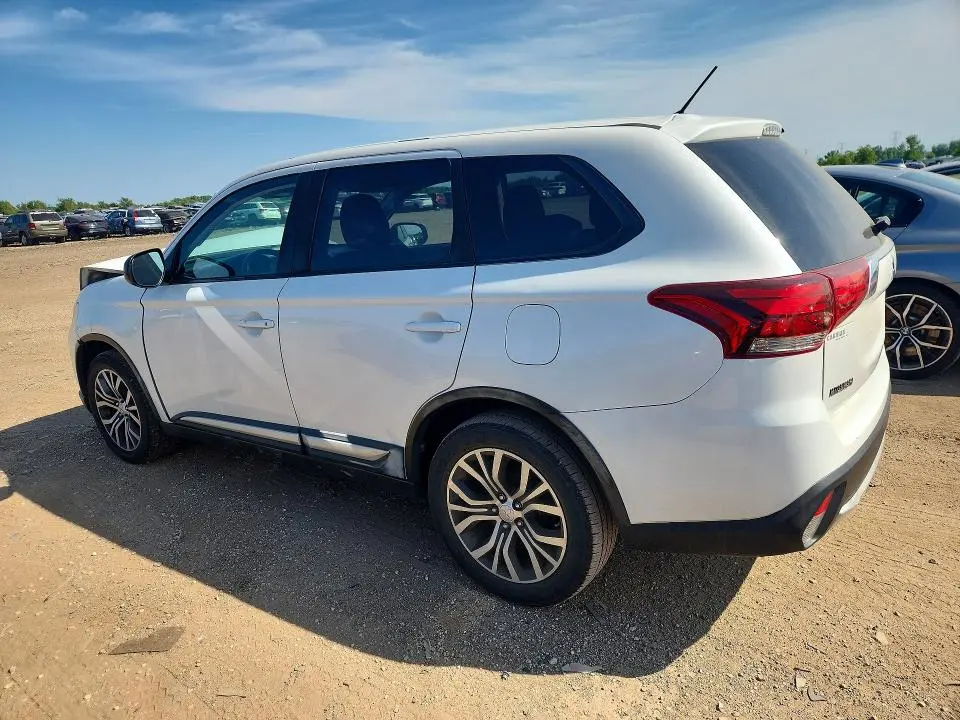 2016 MITSUBISHI OUTLANDER SE  