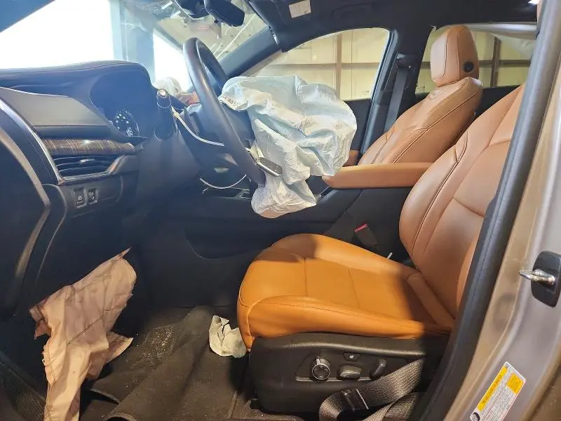 2022 CADILLAC XT4 PREMIUM LUXURY  