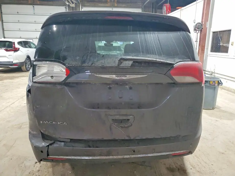 2018 CHRYSLER PACIFICA TOURING L  