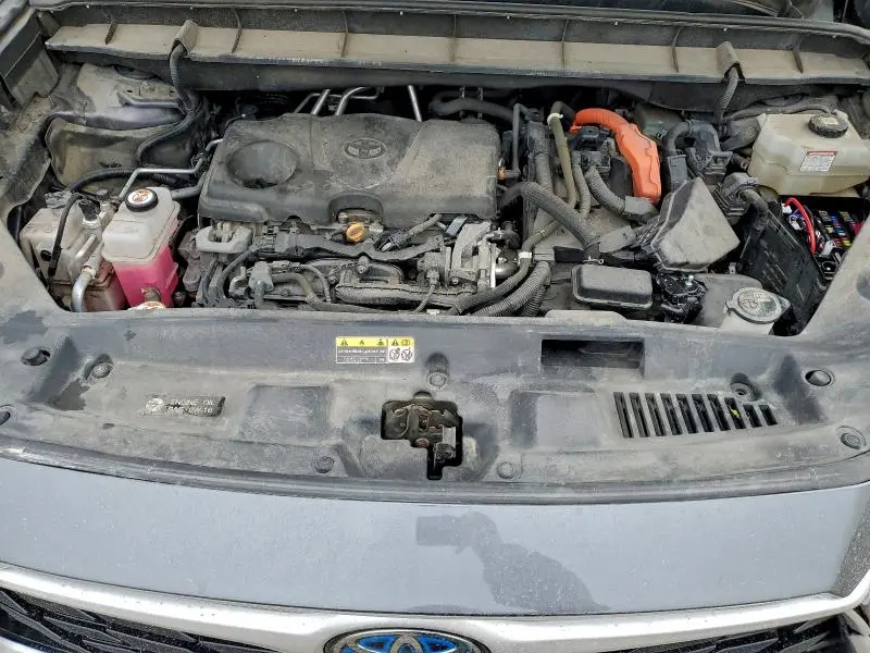 2021 TOYOTA HIGHLANDER HYBRID XLE  