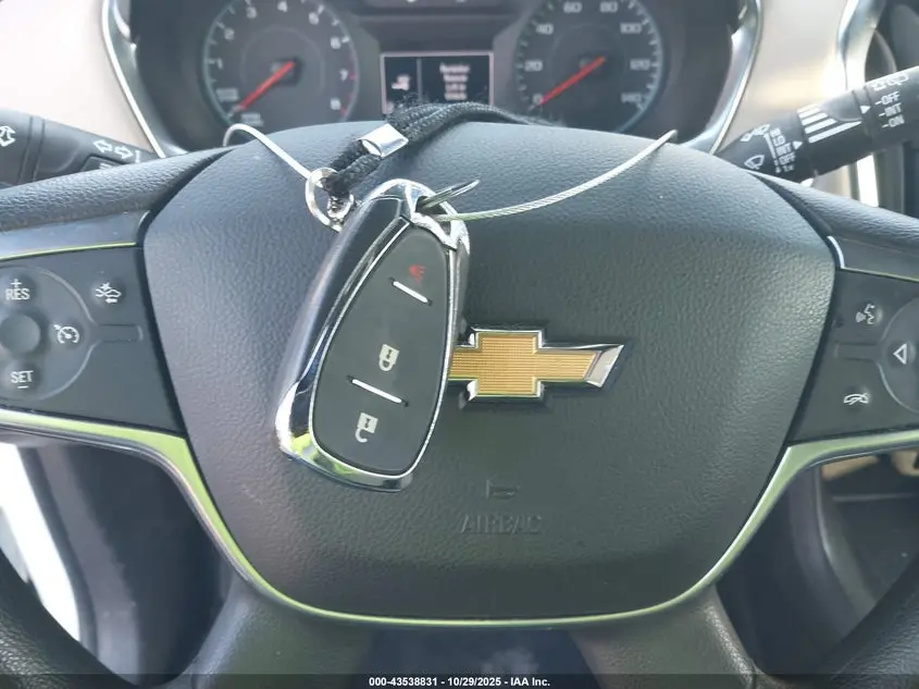 2022 CHEVROLET TRAVERSE AWD LS