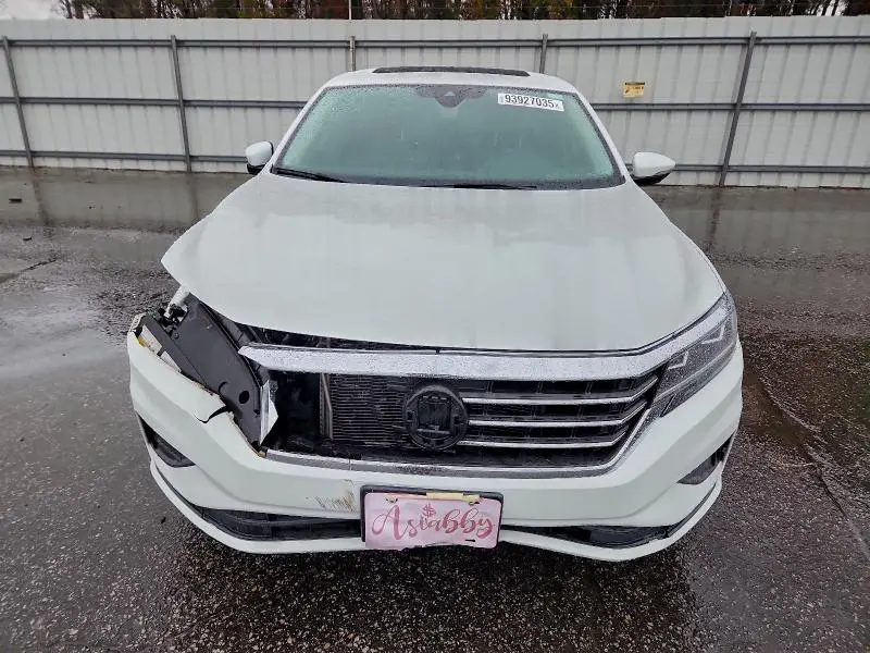 2021 VOLKSWAGEN PASSAT SE  