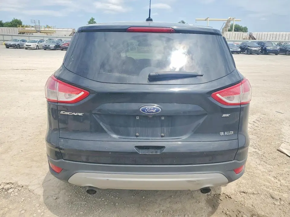 2016 FORD ESCAPE SE  