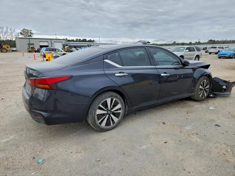 2019 NISSAN ALTIMA SL  