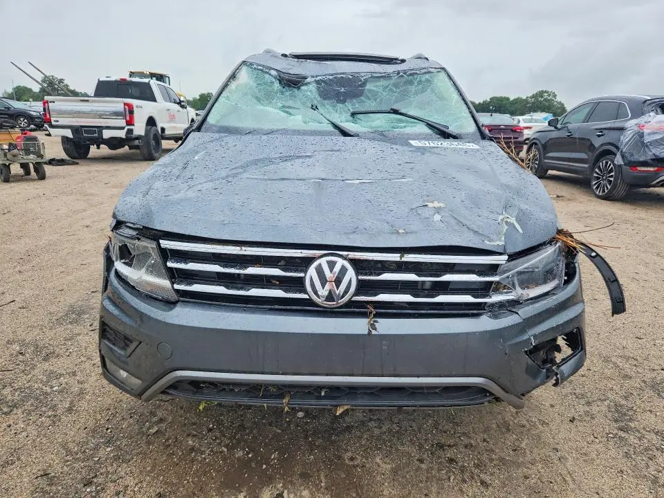 2018 VOLKSWAGEN TIGUAN SE  