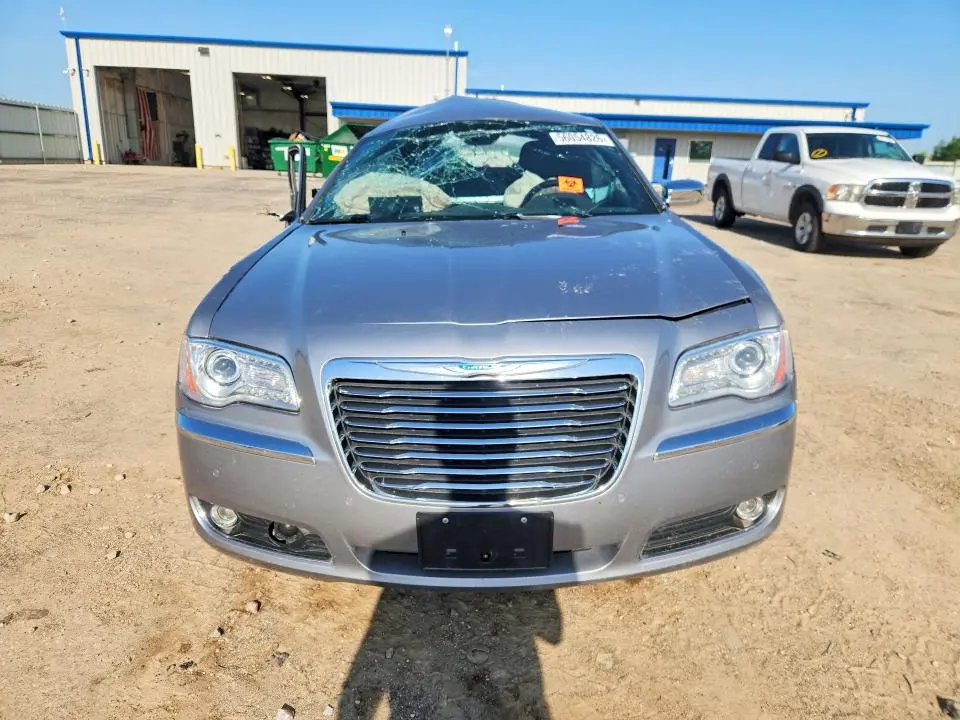 2013 CHRYSLER 300C   