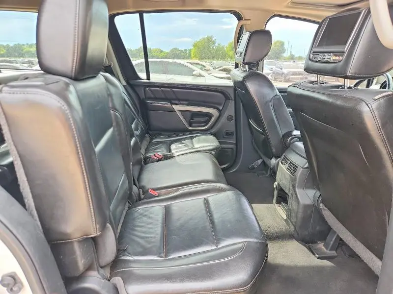 2015 NISSAN ARMADA SV  