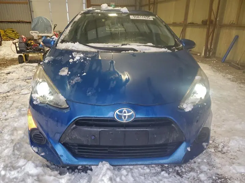 2015 TOYOTA PRIUS C   