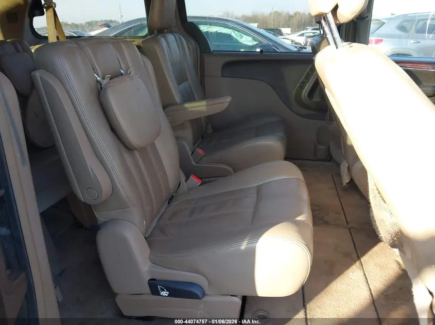 2011 CHRYSLER TOWN & COUNTRY TOURING-L