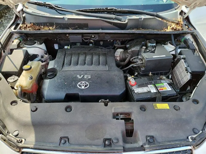2010 TOYOTA RAV4 LIMITED  
