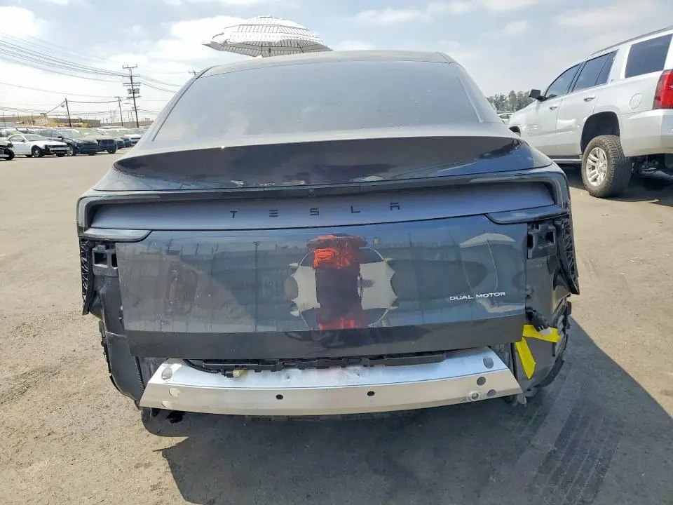 2026 TESLA MODEL Y   