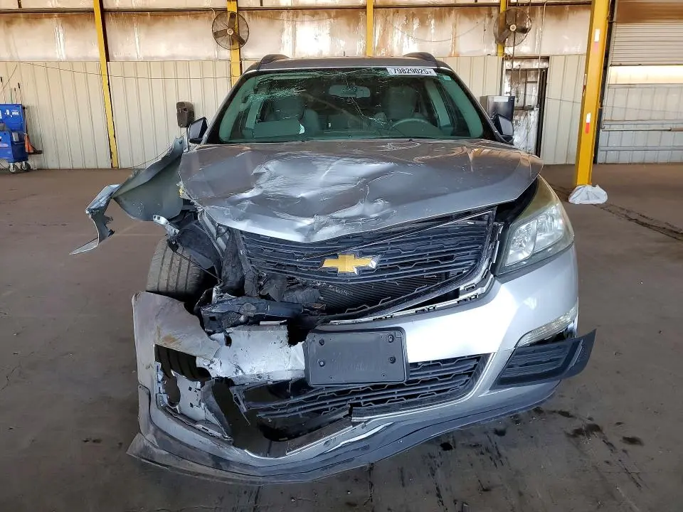 2014 CHEVROLET TRAVERSE LS  