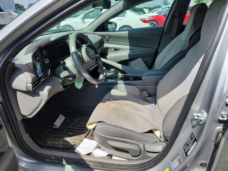 2021 HYUNDAI ELANTRA SEL  