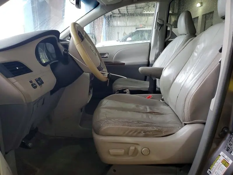 2011 TOYOTA SIENNA XLE 8-PASSENGER  