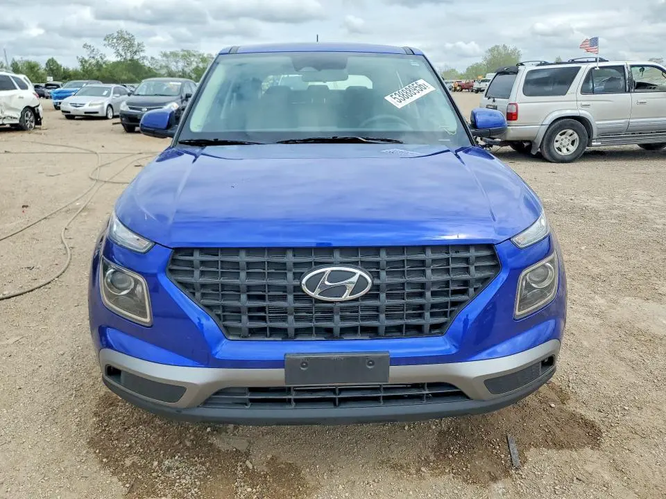 2025 HYUNDAI VENUE SE  