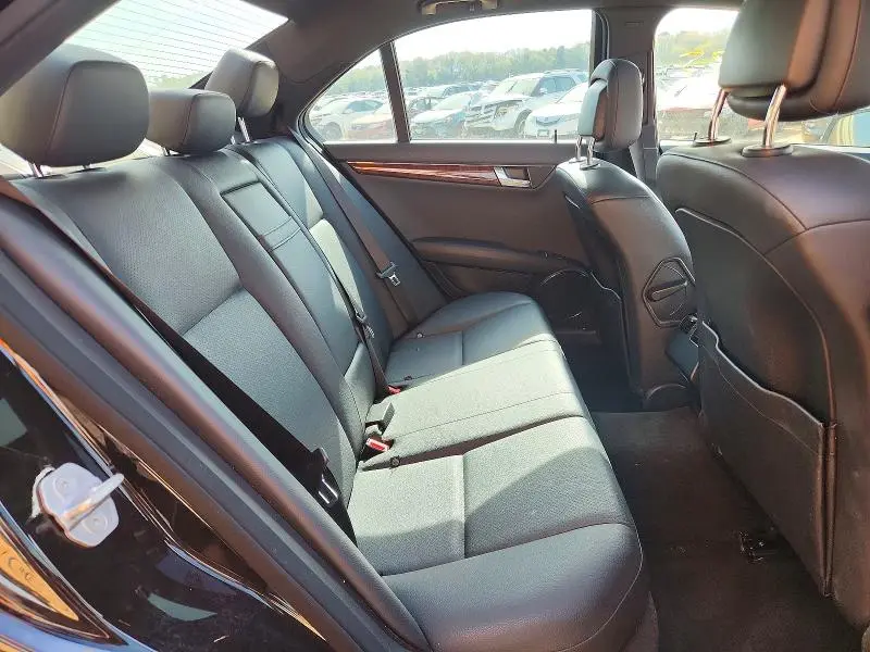 2011 MERCEDES-BENZ C 300  