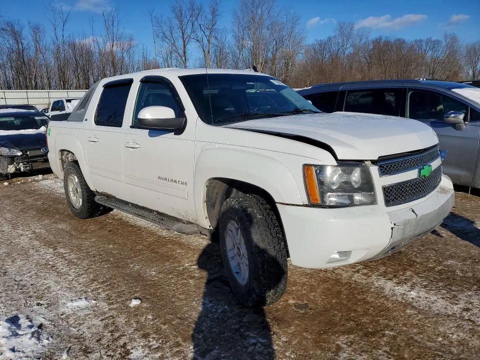 2010 CHEVROLET AVALANCHE LT  