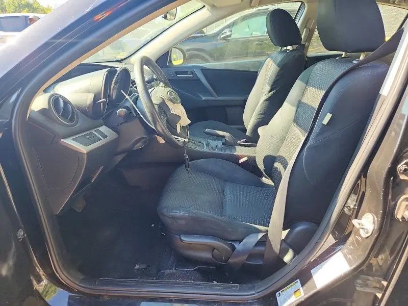 2013 MAZDA 3 I  