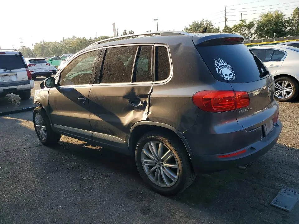2012 VOLKSWAGEN TIGUAN S  
