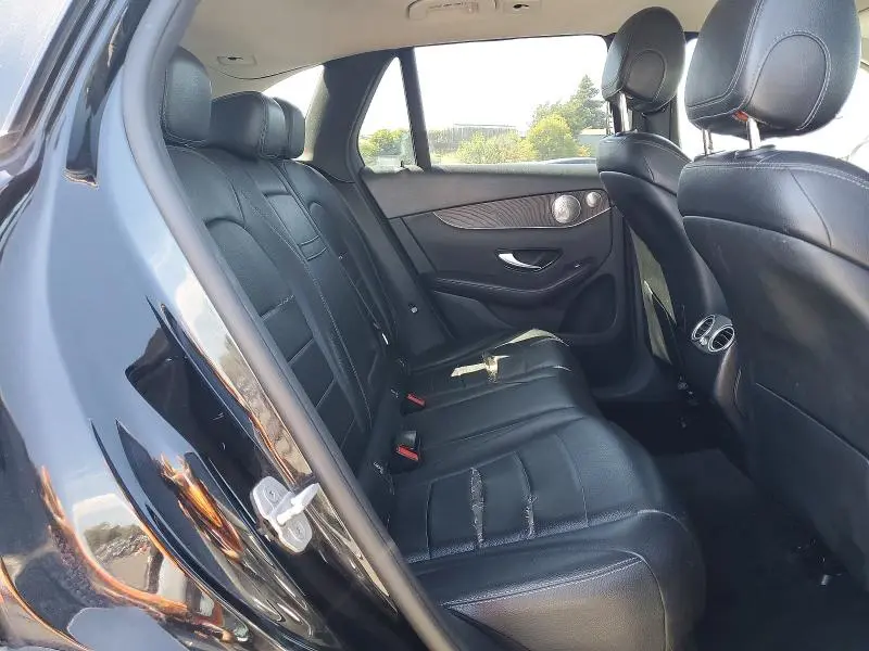 2016 MERCEDES-BENZ GLC 300  