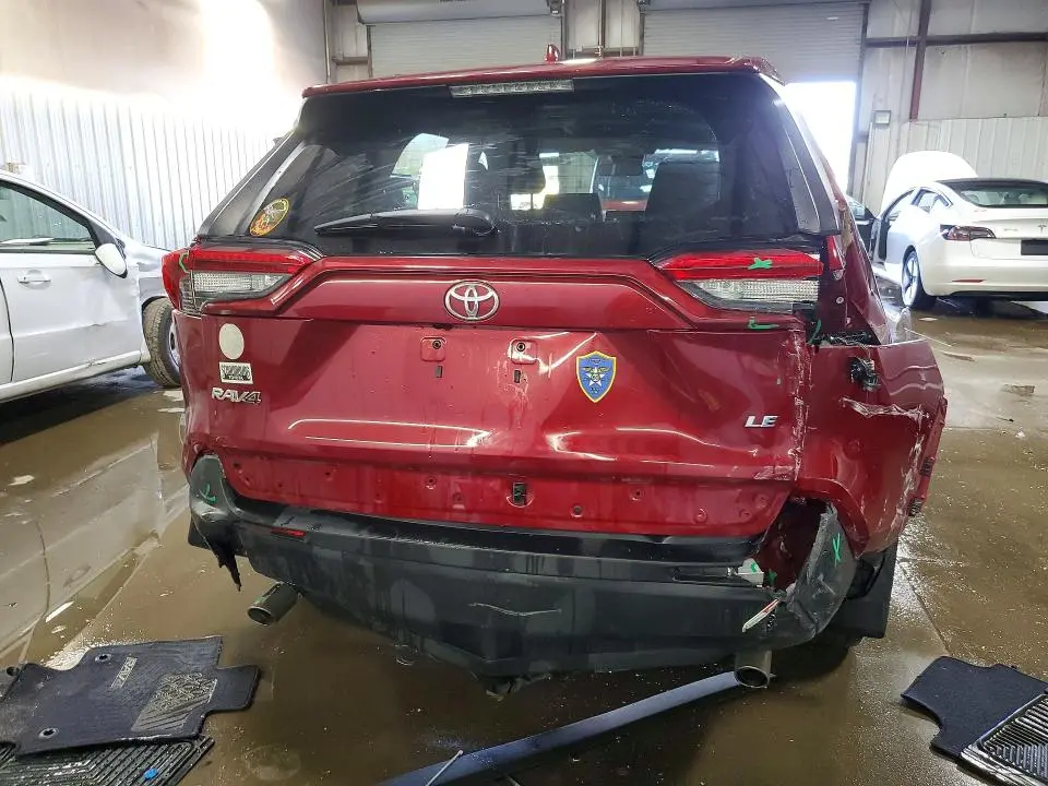 2019 TOYOTA RAV4 LE  