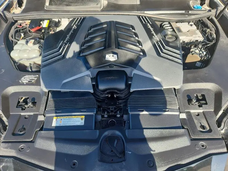 2019 LAMBORGHINI URUS   