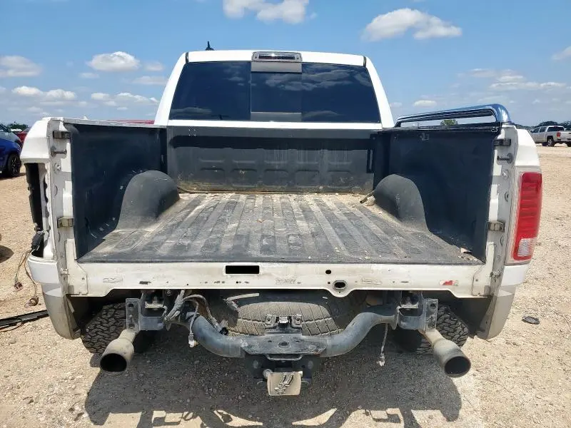 2015 RAM 1500 LARAMIE  
