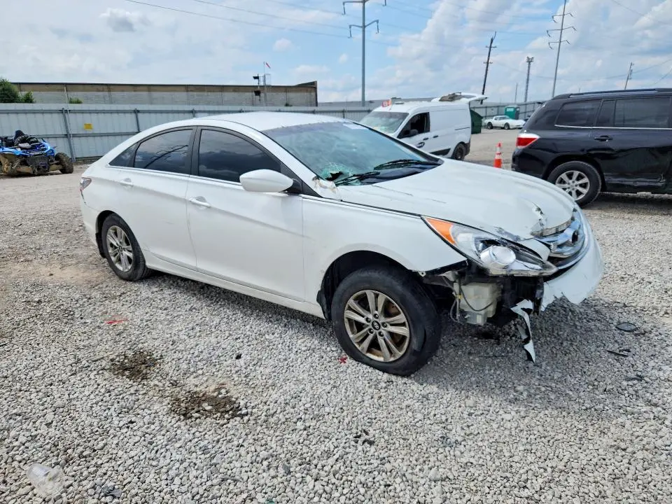 2012 HYUNDAI SONATA GLS  