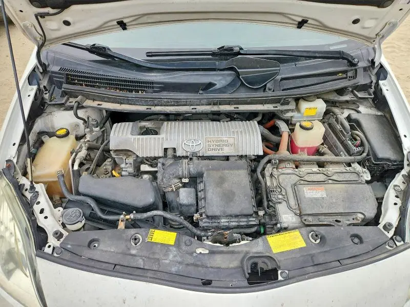 2013 TOYOTA PRIUS THREE  