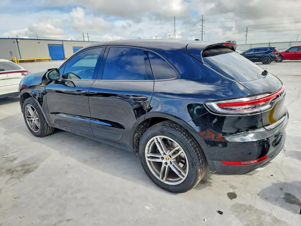2021 PORSCHE MACAN   