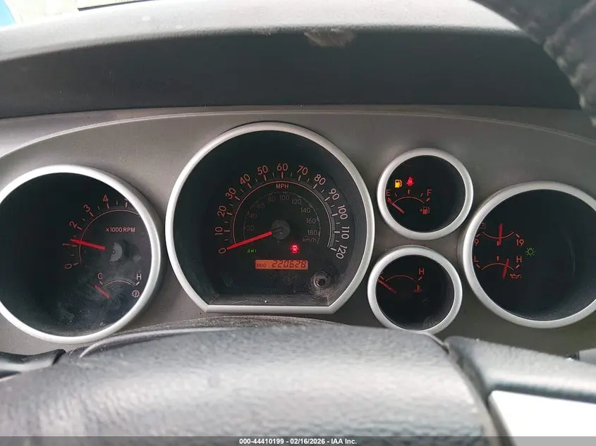 2015 TOYOTA SEQUOIA SR5 5.7L V8