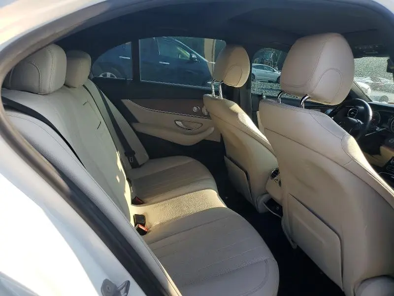 2017 MERCEDES-BENZ E 300 4MATIC  