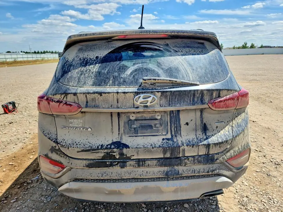 2019 HYUNDAI SANTA FE SE  