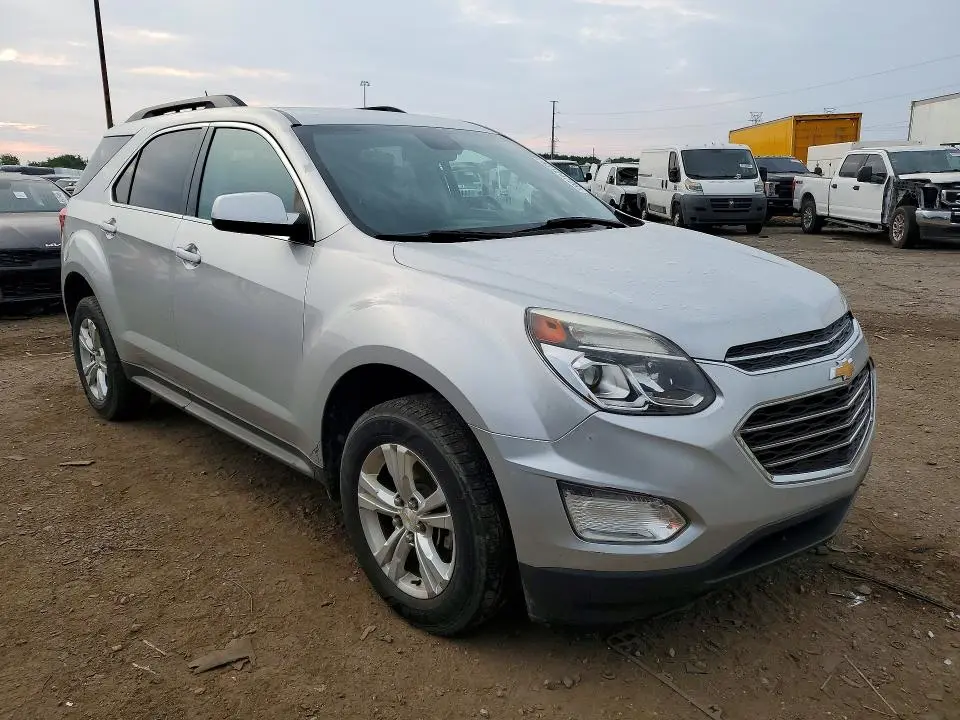 2017 CHEVROLET EQUINOX LT  