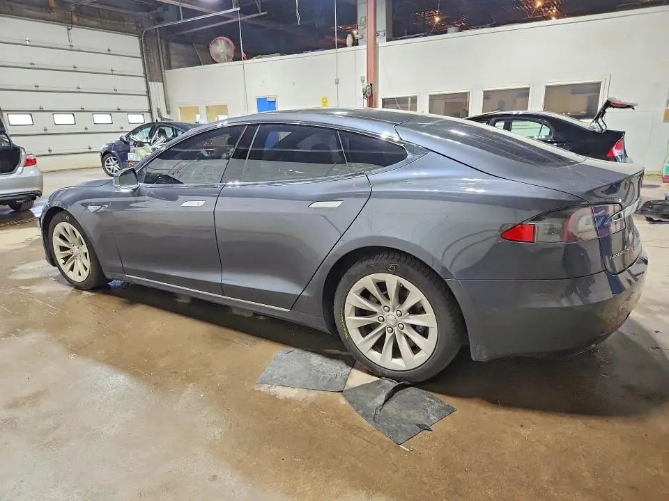 2016 TESLA MODEL S   