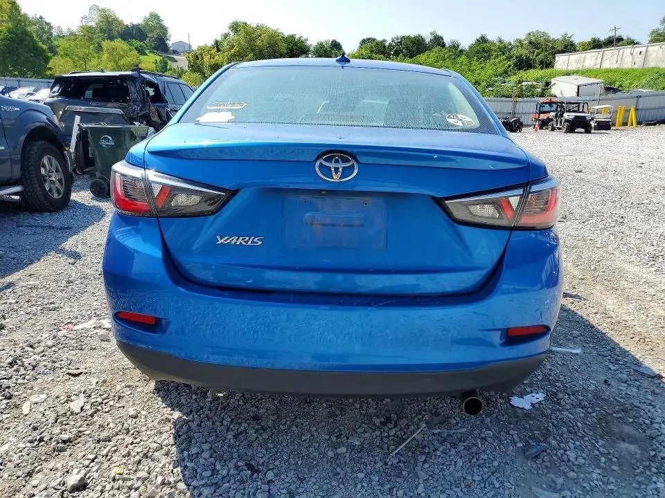 2019 TOYOTA YARIS LE  