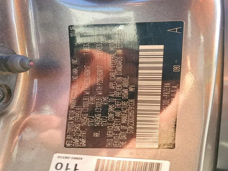 2017 TOYOTA SIENNA LE  