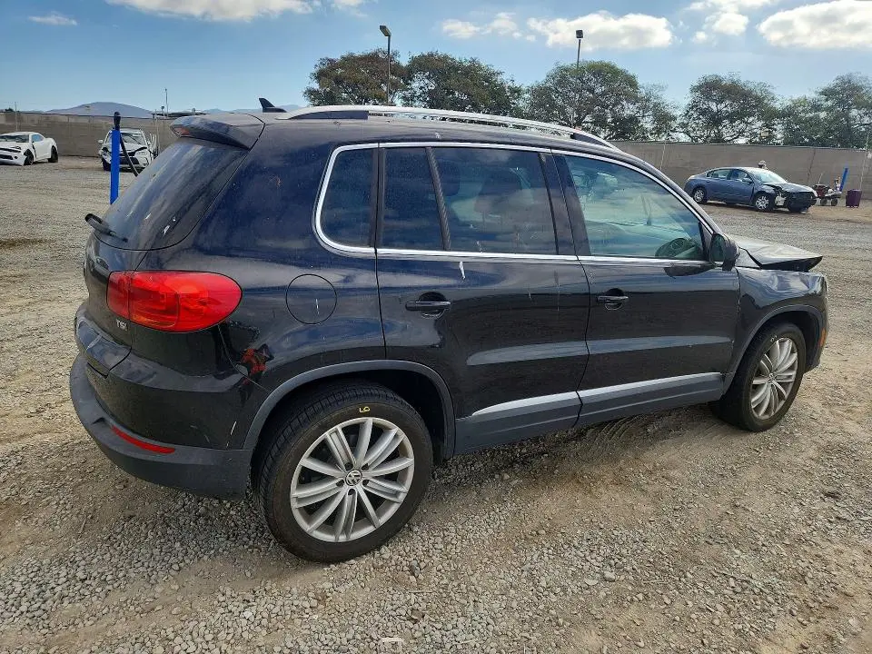 2016 VOLKSWAGEN TIGUAN S  