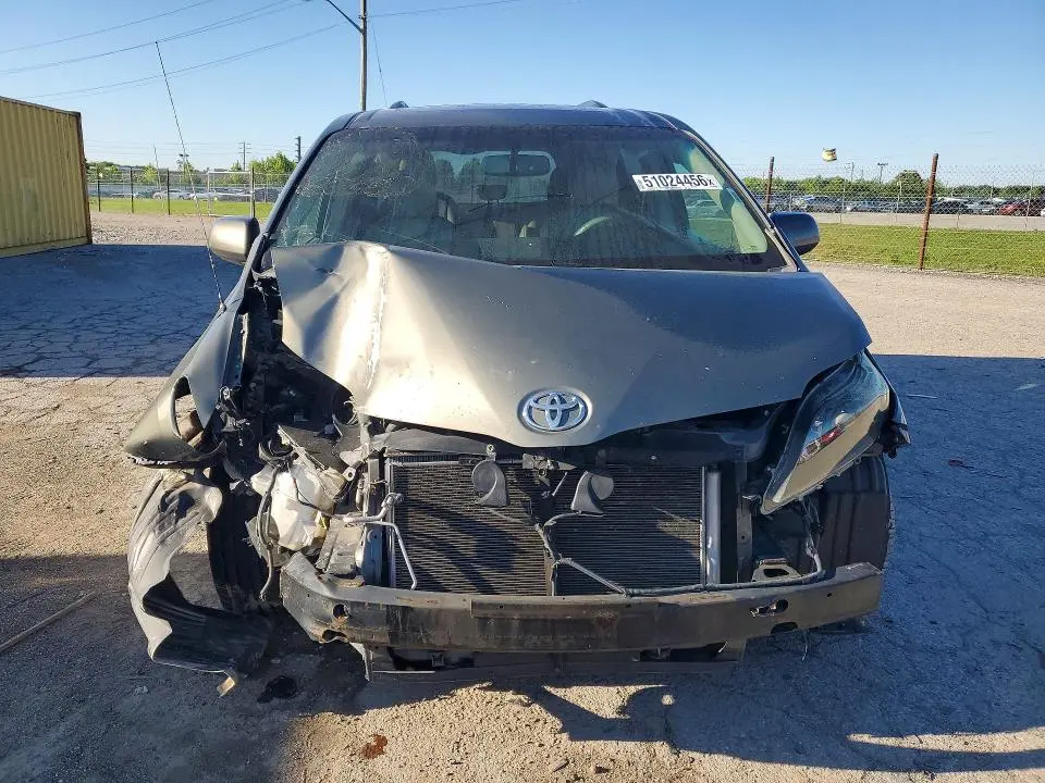 2011 TOYOTA SIENNA XLE 8-PASSENGER  