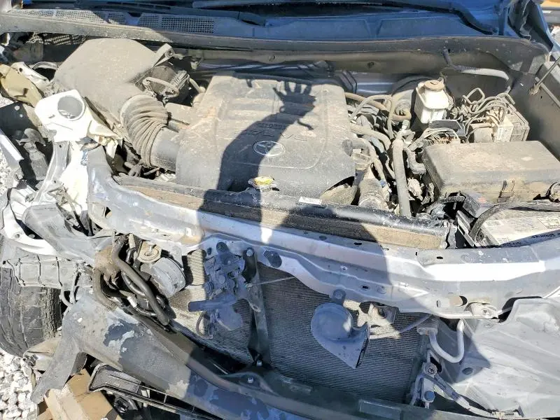 2016 TOYOTA TUNDRA SR5  
