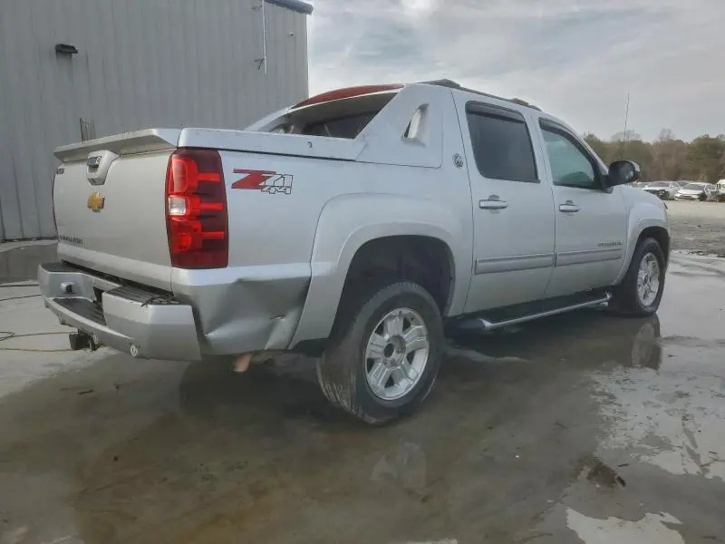 2013 CHEVROLET AVALANCHE LT  