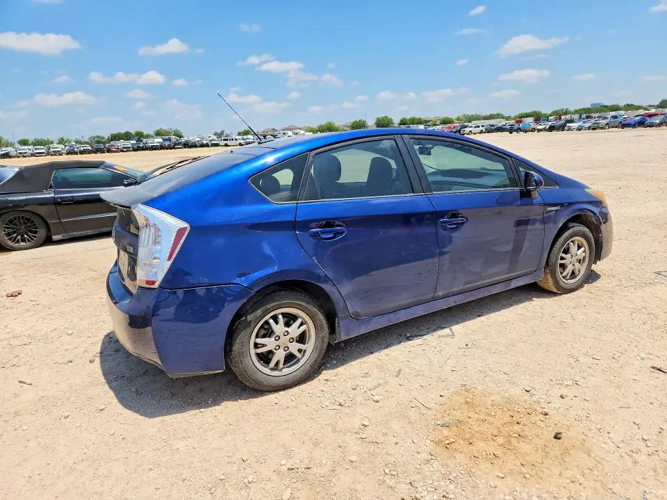 2010 TOYOTA PRIUS II  