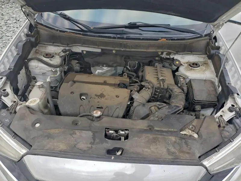 2016 MITSUBISHI OUTLANDER SPORT ES  