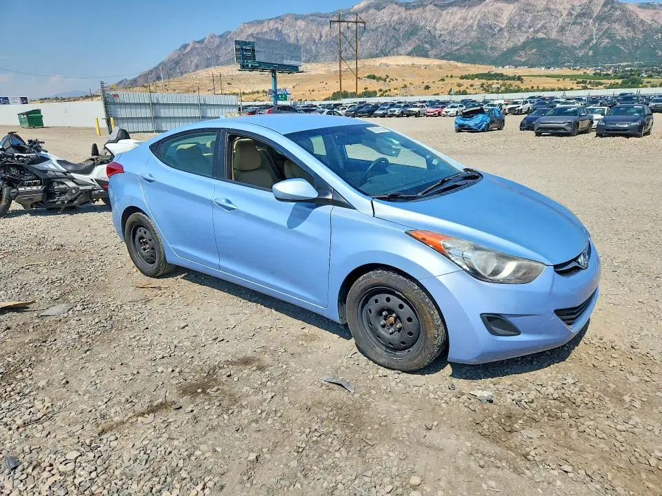 2012 HYUNDAI ELANTRA GLS  