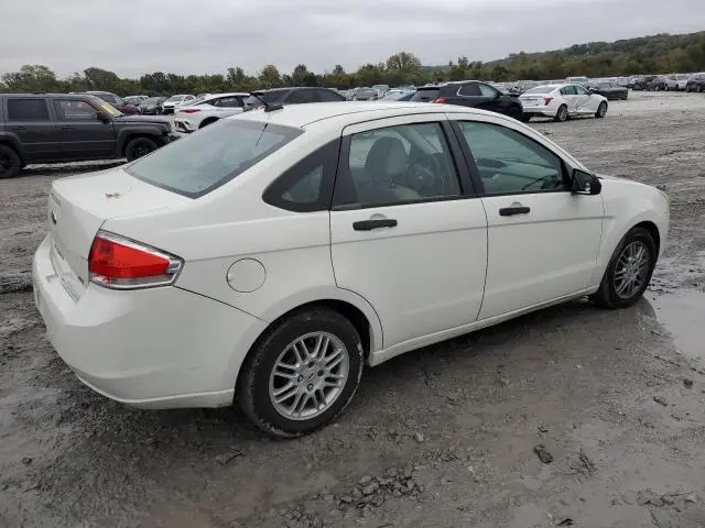 2010 FORD FOCUS SE  