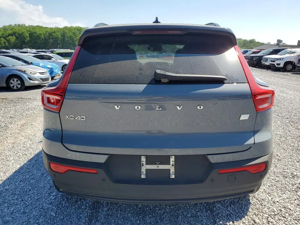 2023 VOLVO XC40 RECHARGE PLUS  