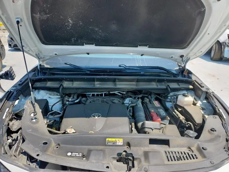 2021 TOYOTA HIGHLANDER L  