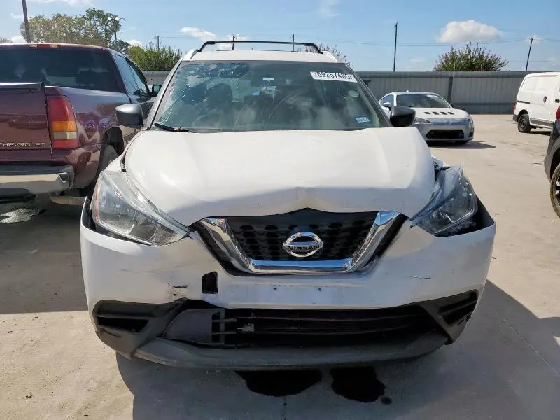 2018 NISSAN KICKS S  